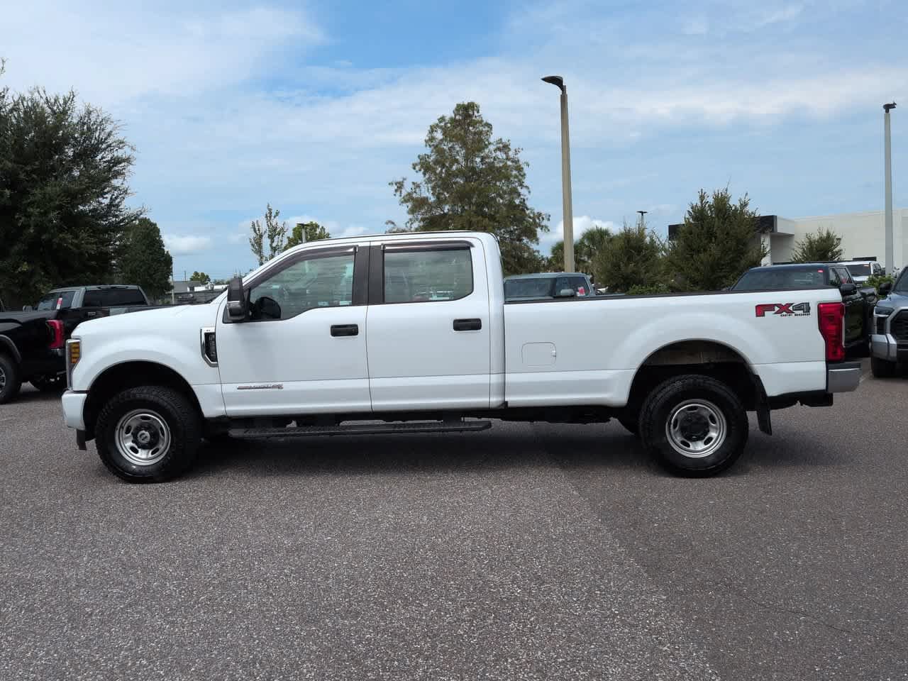 Used 2019 Ford F250 XL w/ Power Equipment Group AWD/4WD image 3
