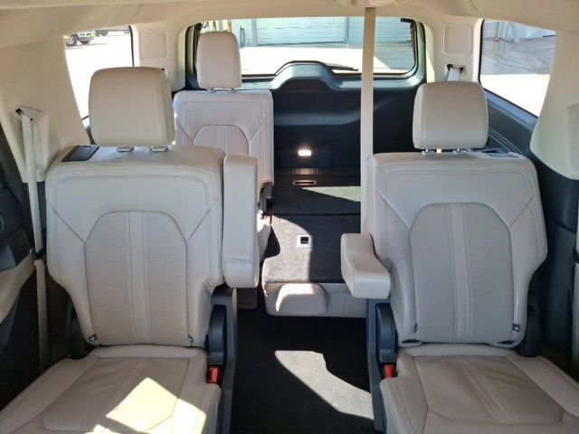 Used 2024 Ford Expedition Limited image 22