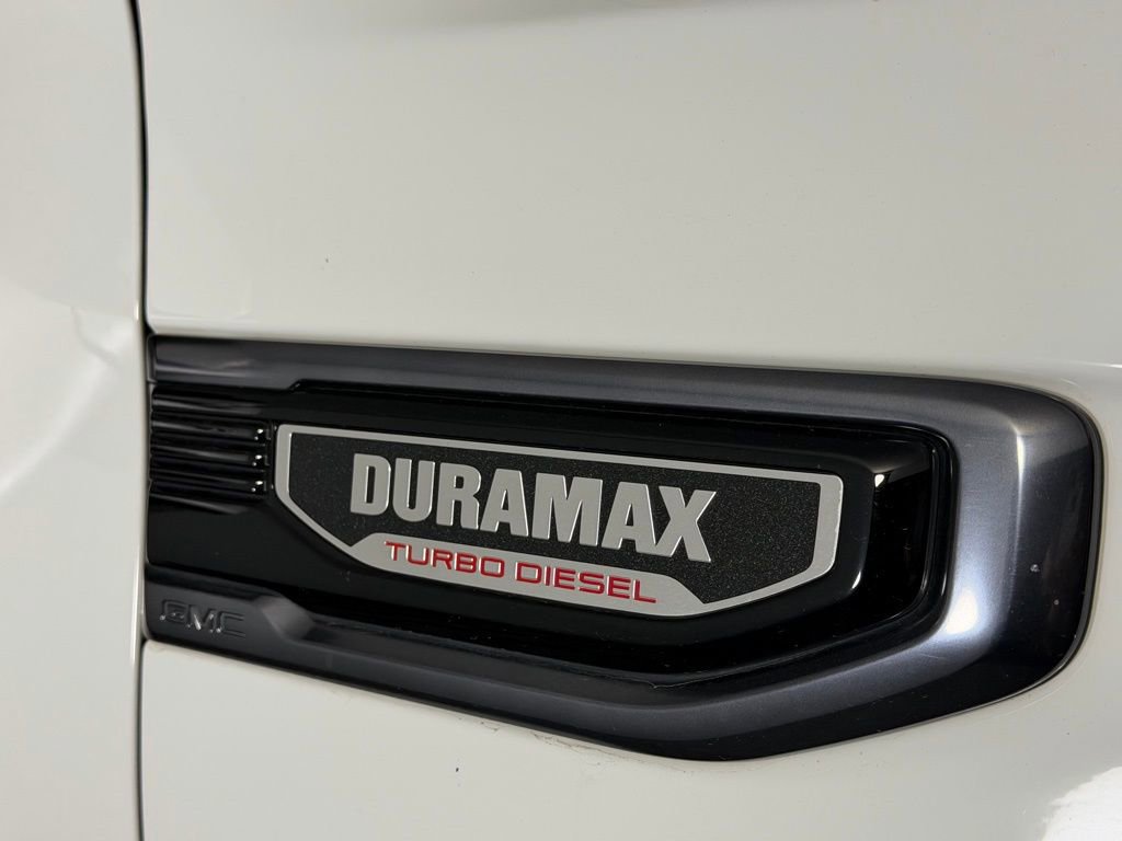 Used 2024 GMC Sierra 1500 AT4 w/ Technology Package AWD/4WD image 13