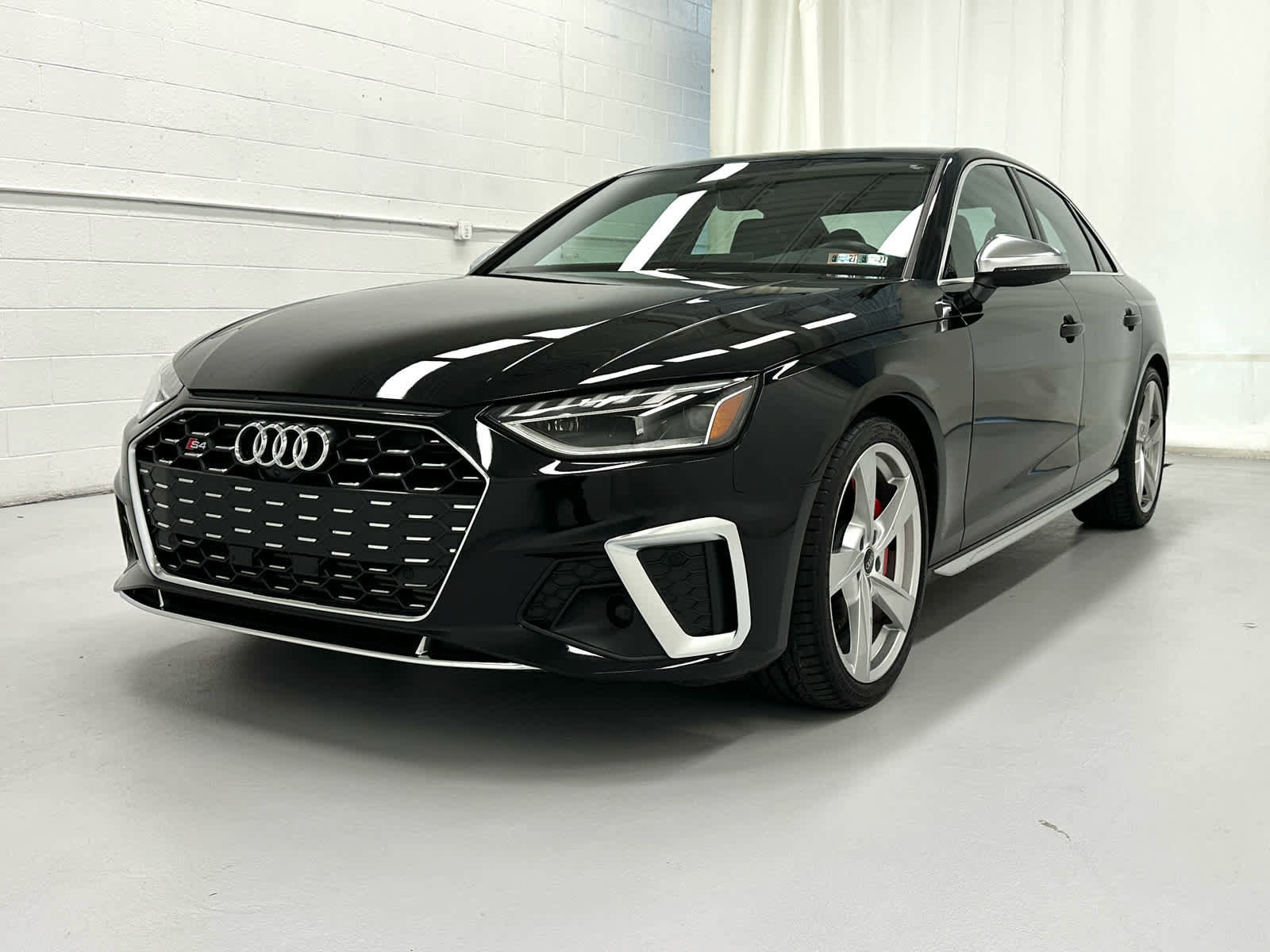 Used 2023 Audi S4 Premium Plus w/ Premium Plus Package image 4