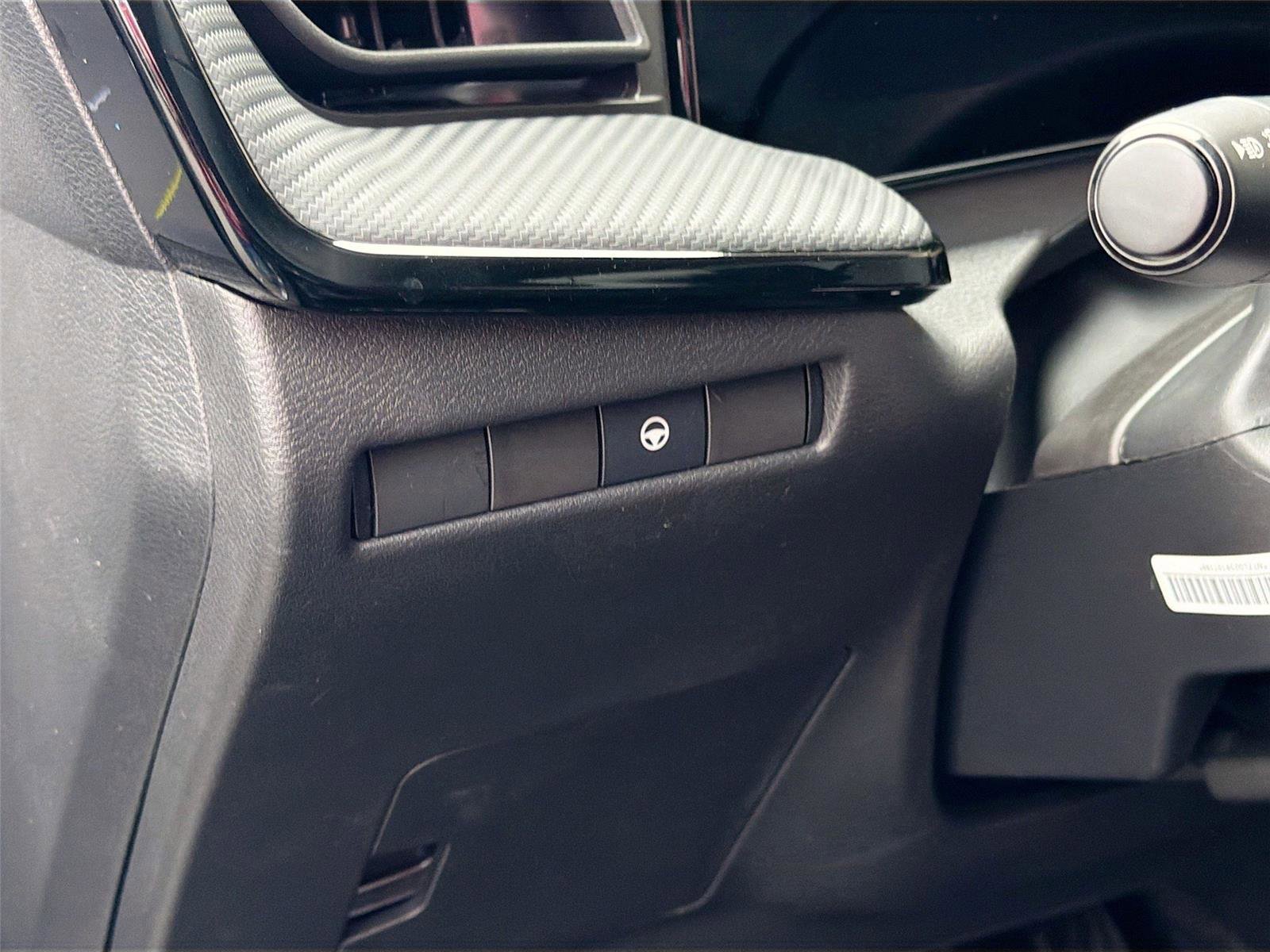 New 2026 Nissan Kicks SR w/ Cold Weather Package image 10