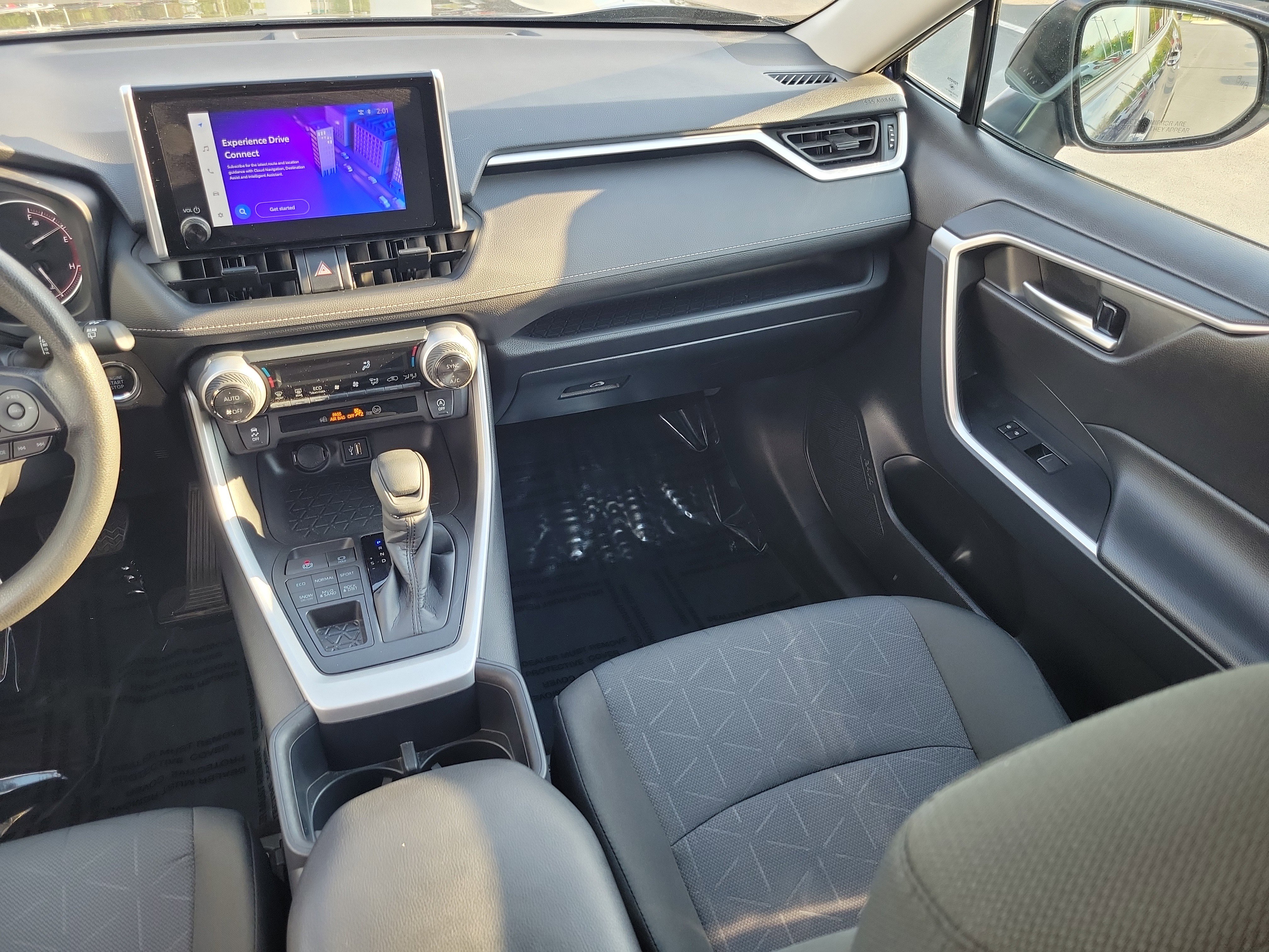 Certified 2025 Toyota RAV4 XLE AWD/4WD image 13