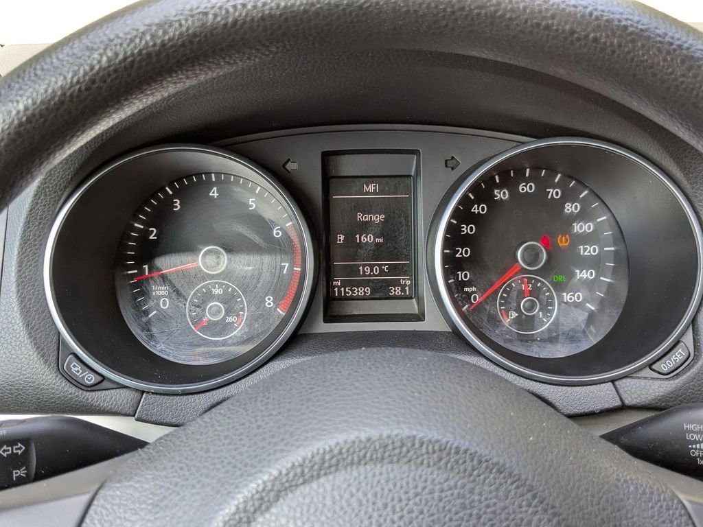 Used 2014 Volkswagen Golf 4-Door image 16