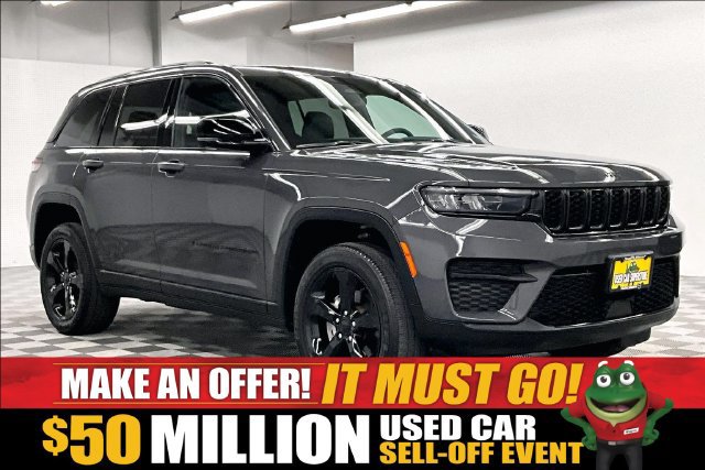 Used 2023 Jeep Grand Cherokee Altitude