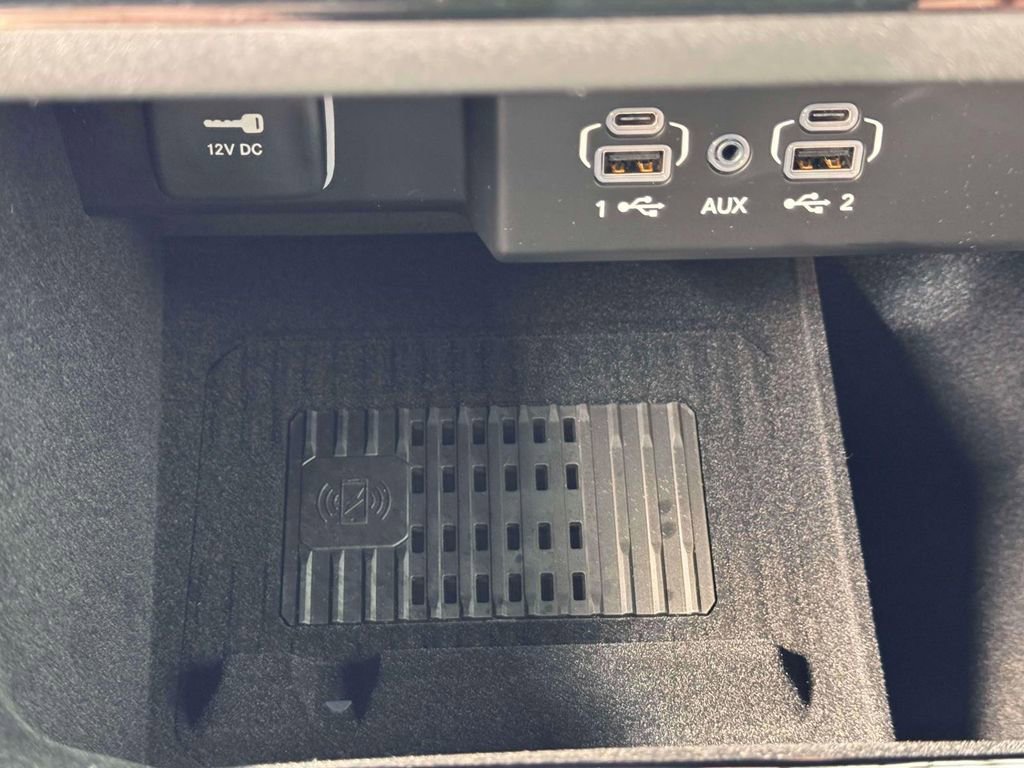 New 2026 Jeep Grand Wagoneer Limited w/ HD Trailer Tow Package image 25