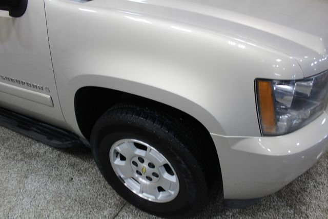 Used 2007 Chevrolet Suburban LT w/ LT Preferred Equipment Group image 10