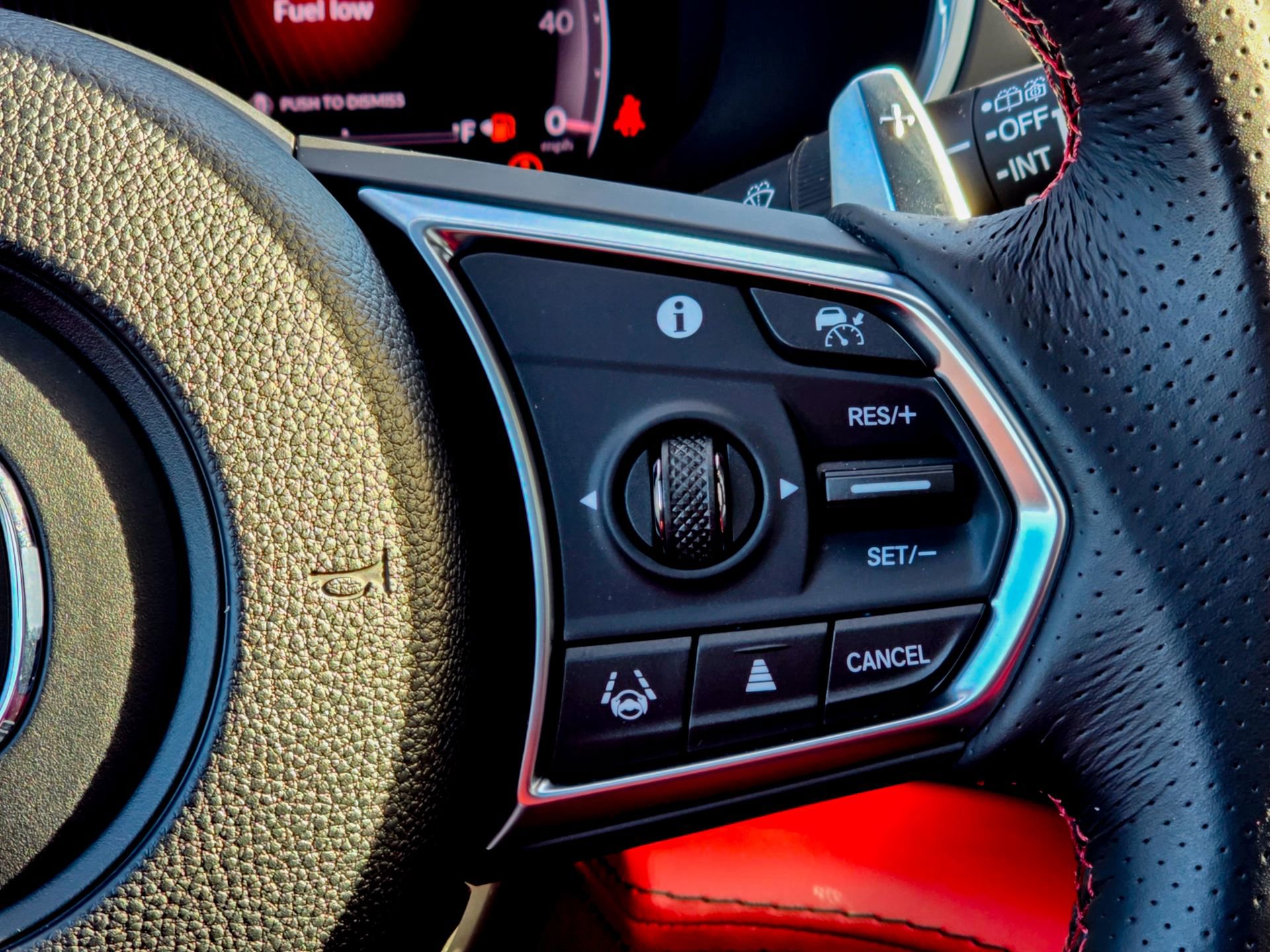 Used 2025 Acura MDX A-Spec image 40