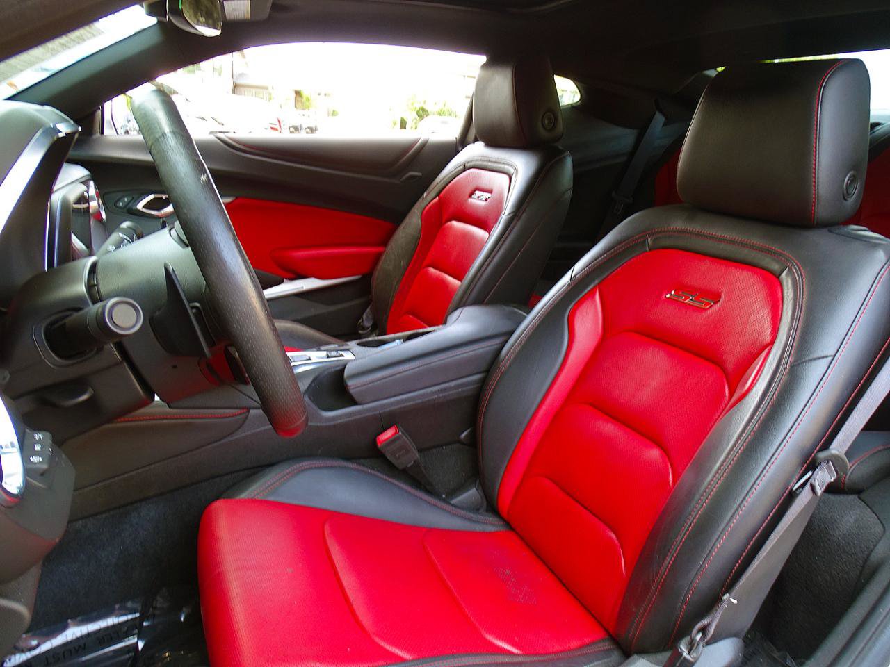 Used 2017 Chevrolet Camaro SS RWD image 13