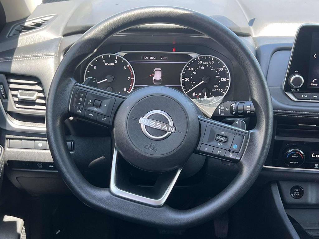 Used 2024 Nissan Rogue SV AWD/4WD image 14