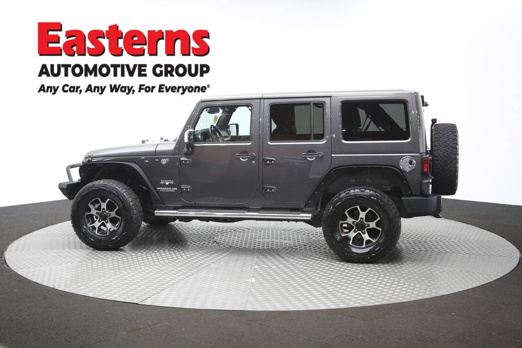 Used 2017 Jeep Wrangler Unlimited Sahara w/ Dual Top Group AWD/4WD image 61