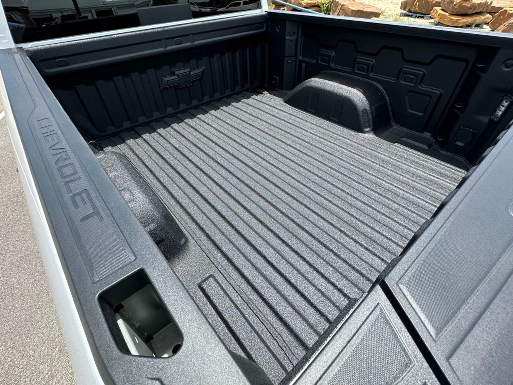 New 2026 Chevrolet Silverado 1500 ZR2 AWD/4WD image 8