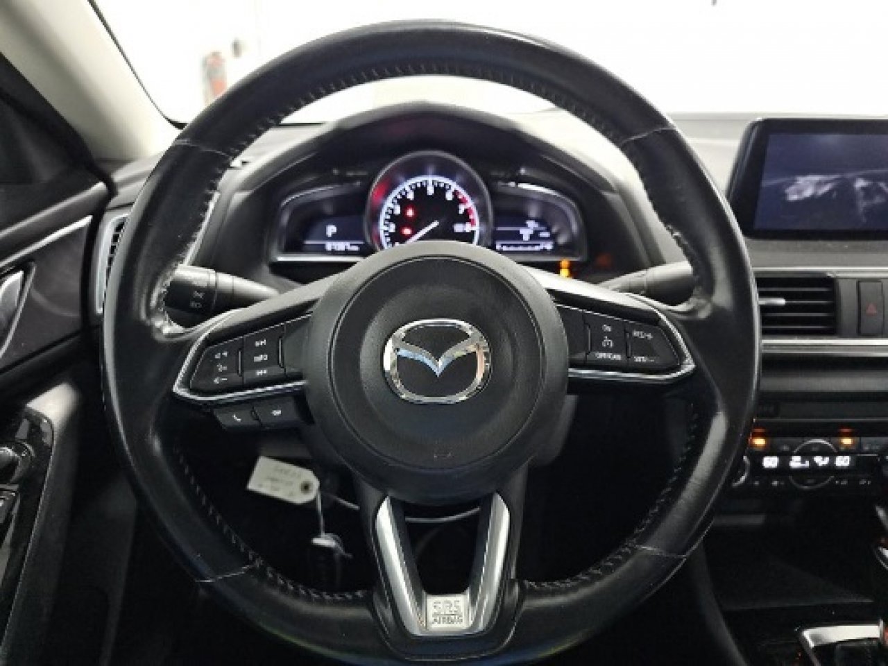 Used 2018 MAZDA MAZDA3 Grand Touring image 10