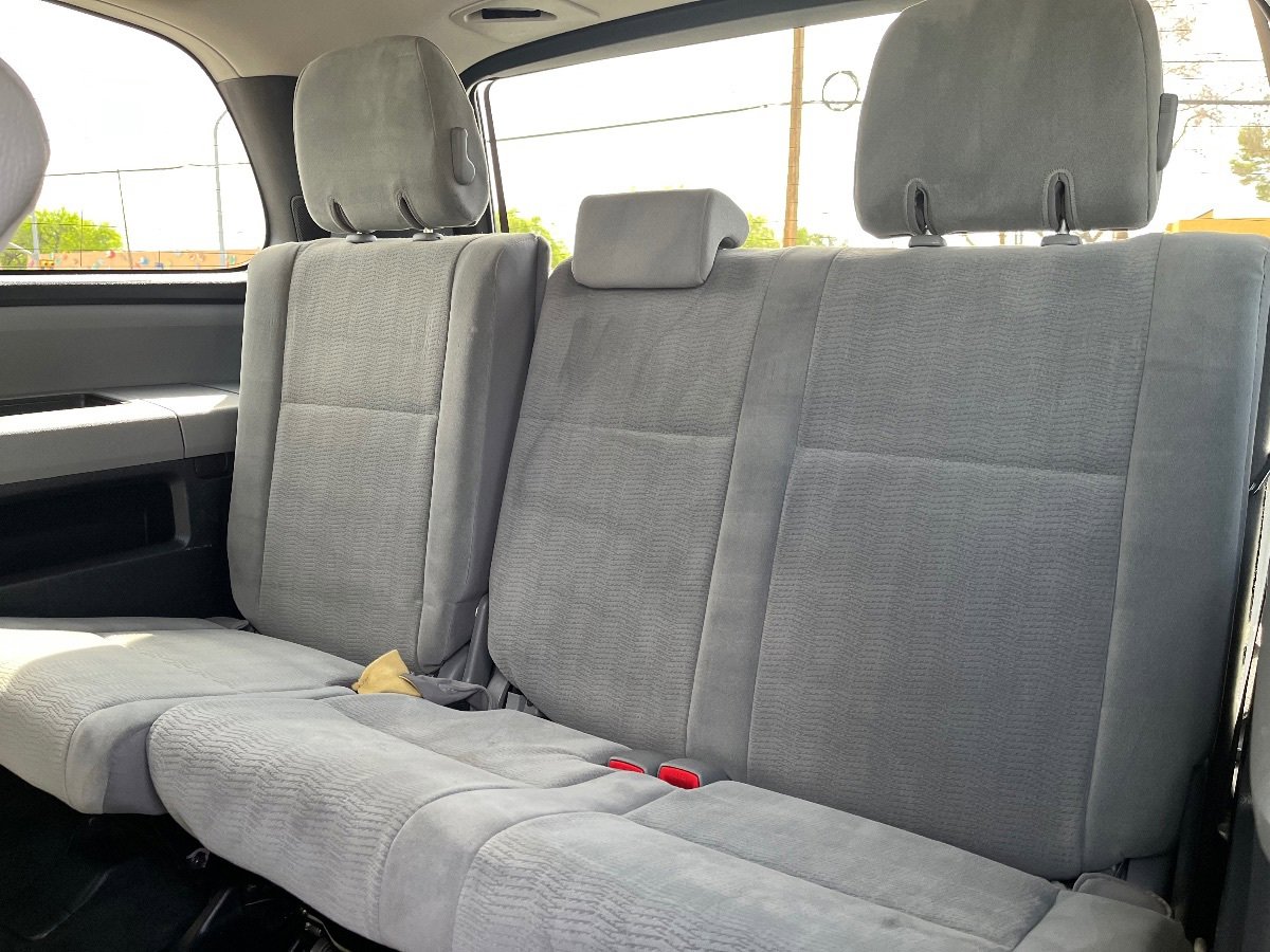 Used 2014 Toyota Sequoia SR5 AWD/4WD image 33