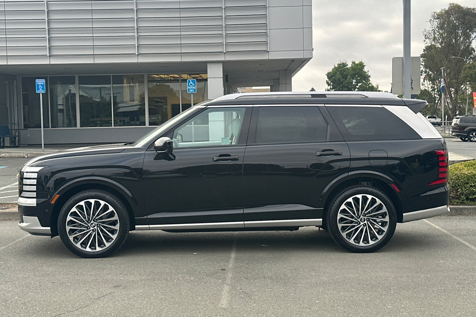 New 2026 Hyundai Palisade Calligraphy AWD/4WD image 7