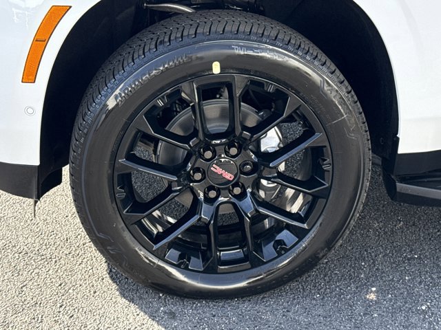 New 2026 GMC Yukon XL Elevation w/ LPO, Floor Liner Package image 16