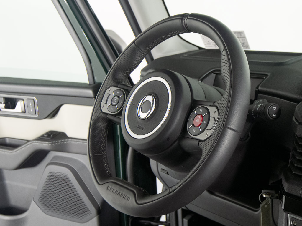 Used 2025 INEOS Grenadier Station Wagon AWD/4WD image 28