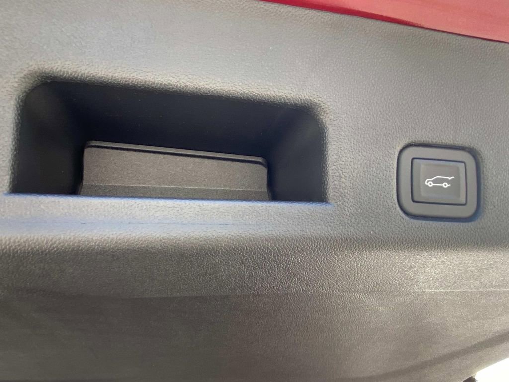 New 2026 Chevrolet Traverse RS image 13