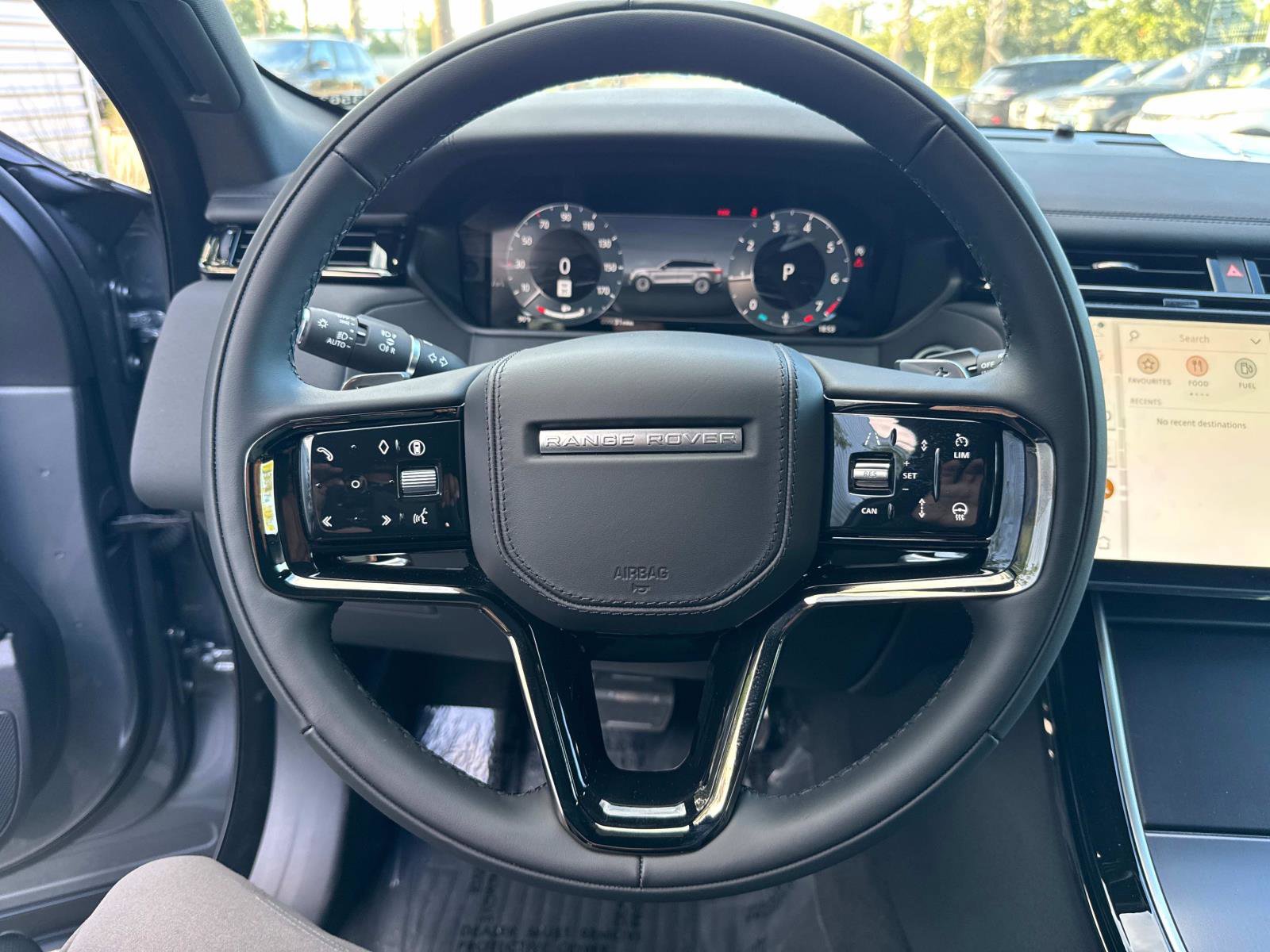 New 2026 Land Rover Range Rover Velar Dynamic SE image 27