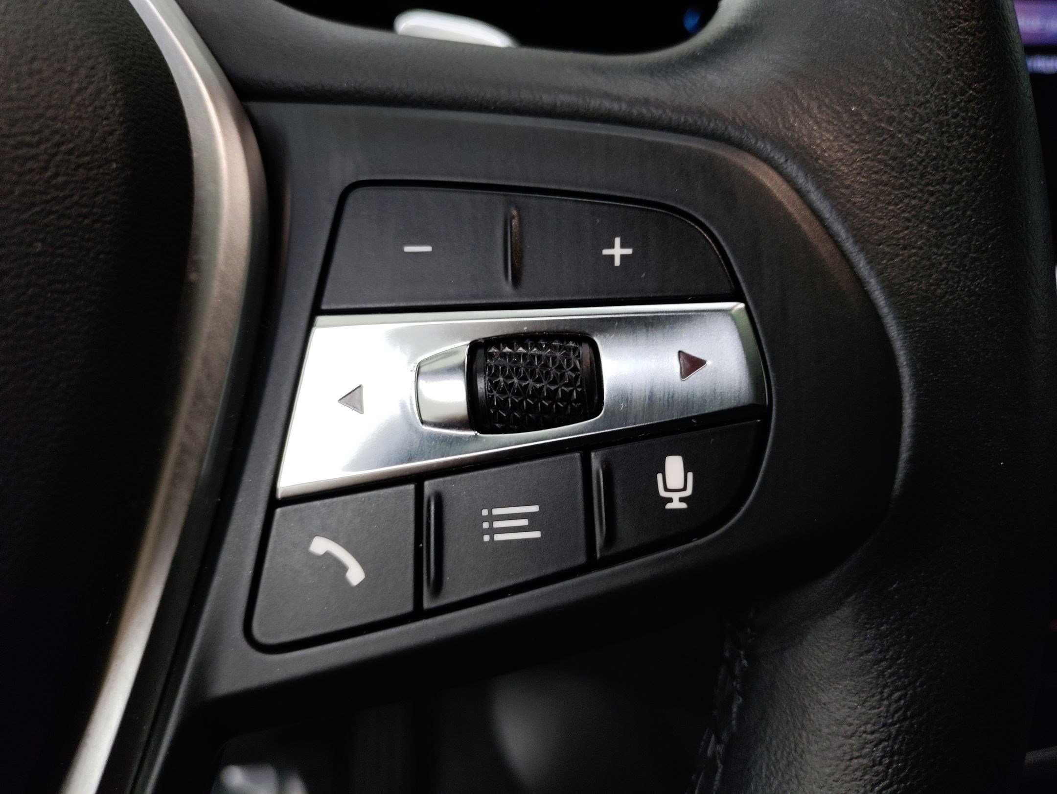 Certified 2023 BMW 330i Sedan w/ Convenience Package image 17