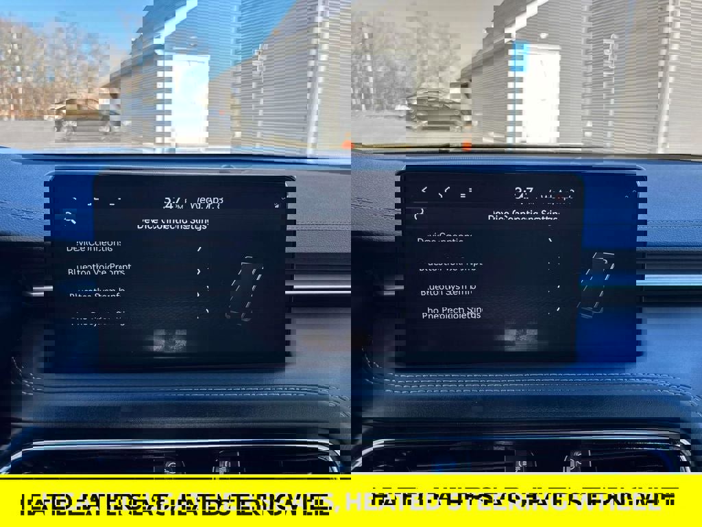 Used 2023 Genesis G70 2.0T image 31