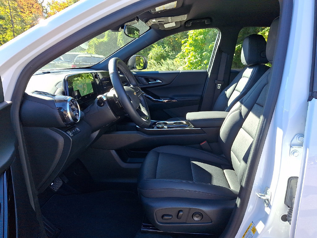 Used 2026 Chevrolet Equinox LT w/ Convenience Package II AWD/4WD image 18