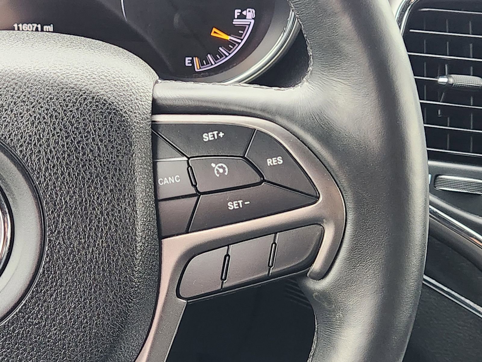 Used 2018 Jeep Grand Cherokee Limited w/ Luxury Group II RWD image 28