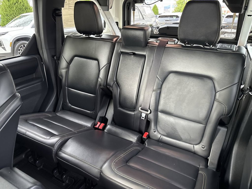 Used 2026 Ford Bronco Badlands AWD/4WD image 29