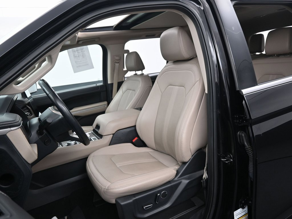 Used 2023 Ford Expedition Limited image 30