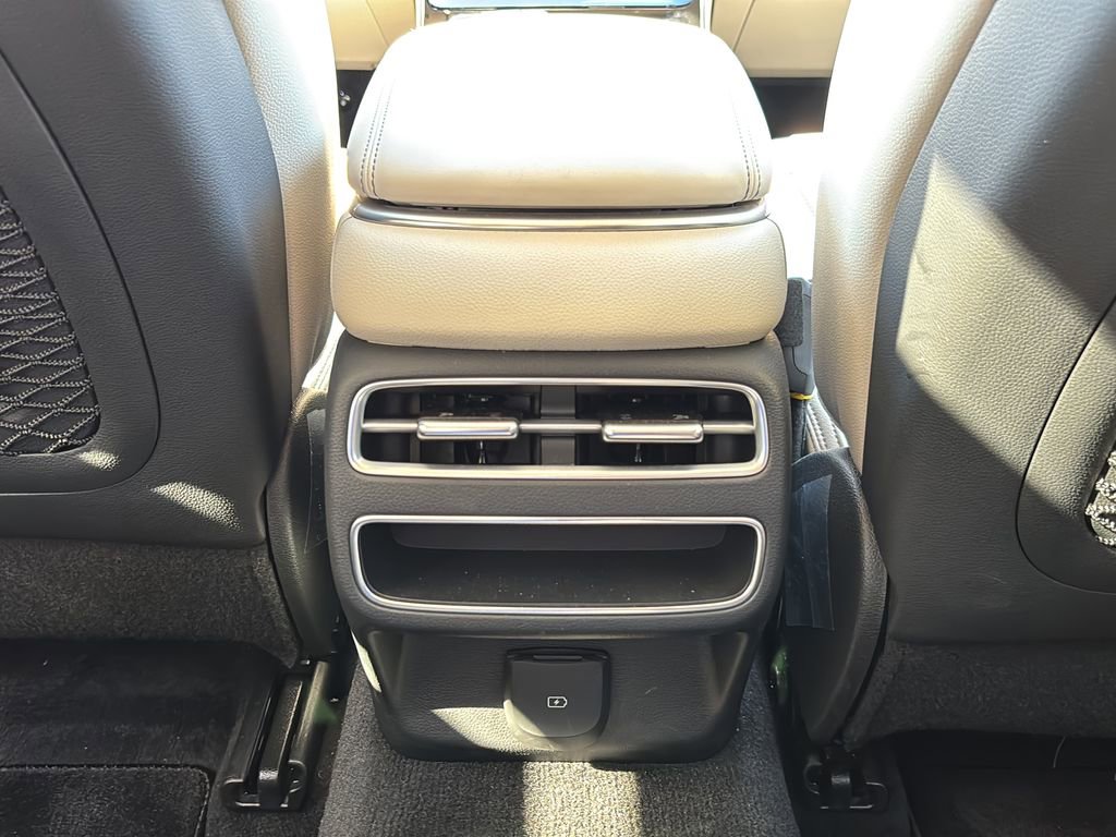 Certified 2026 Genesis GV70 2.5T image 40