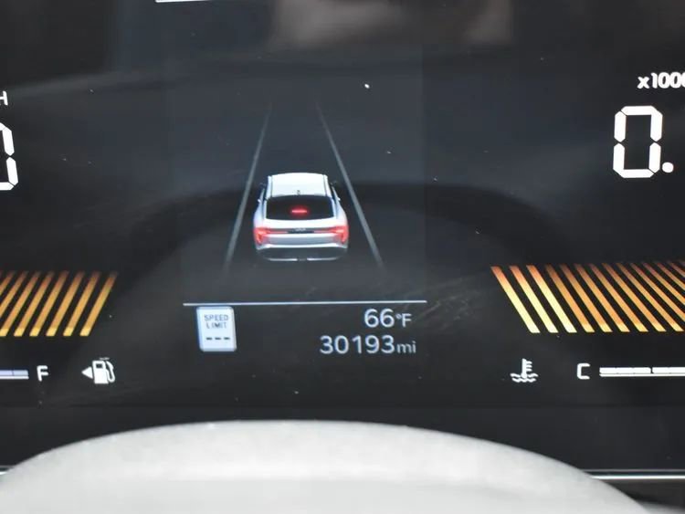 Used 2025 Kia K4 image 27