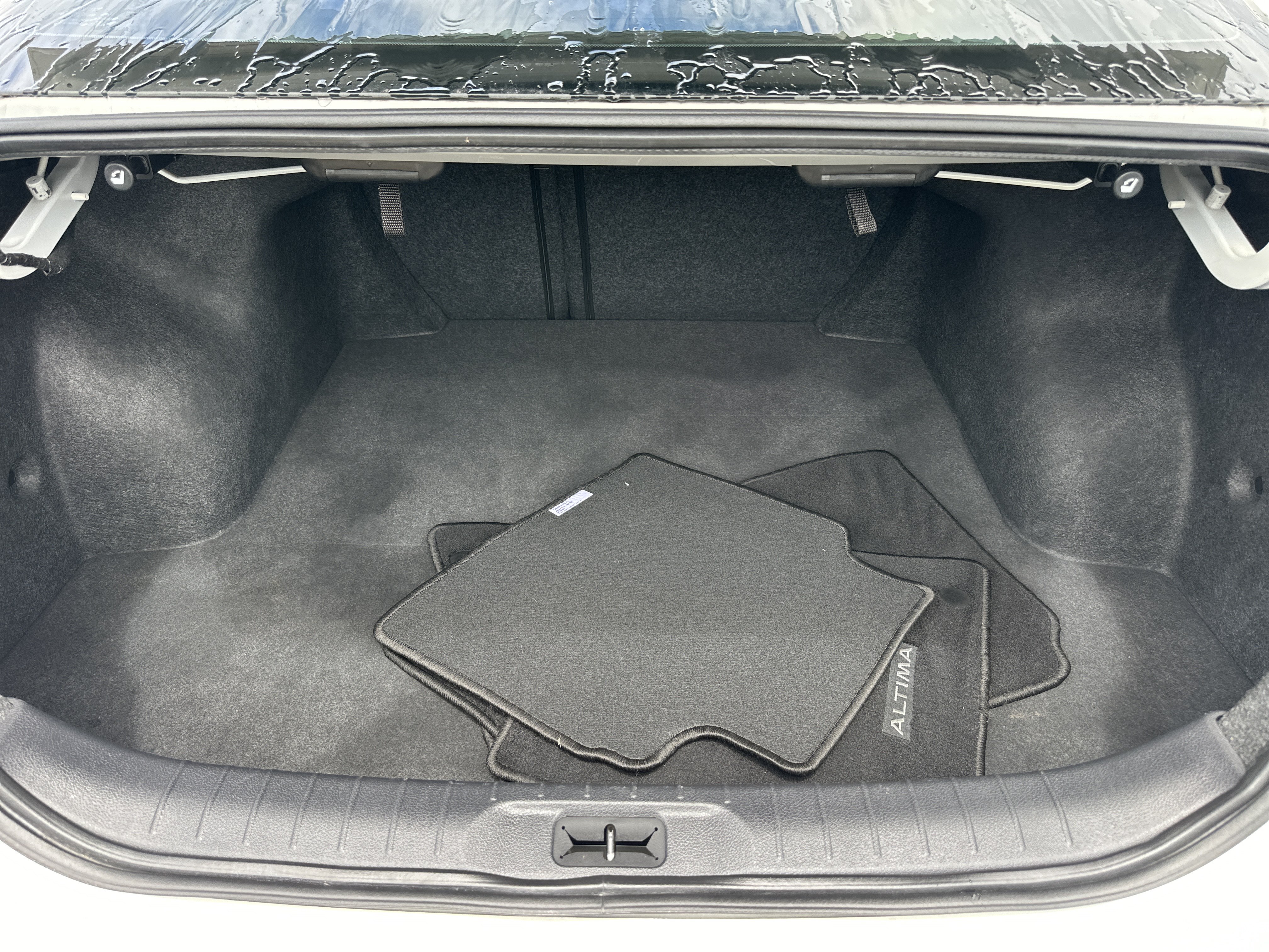 Used 2021 Nissan Altima 2.5 SL FWD image 7