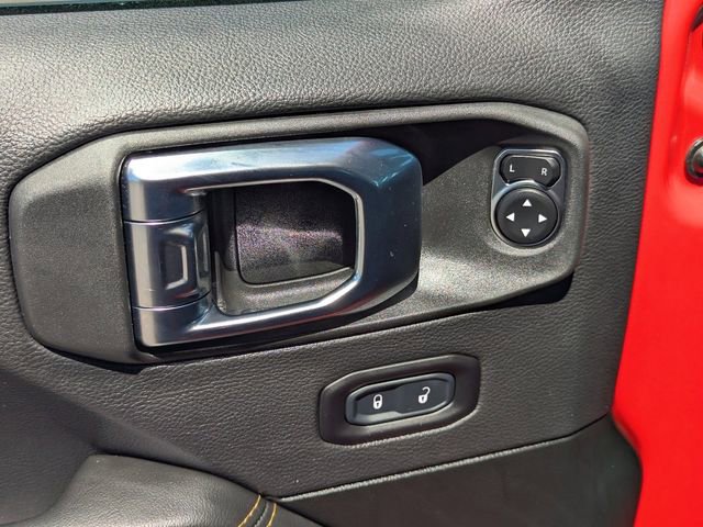 Used 2025 Jeep Wrangler Unlimited Sahara w/ Safety Group image 24