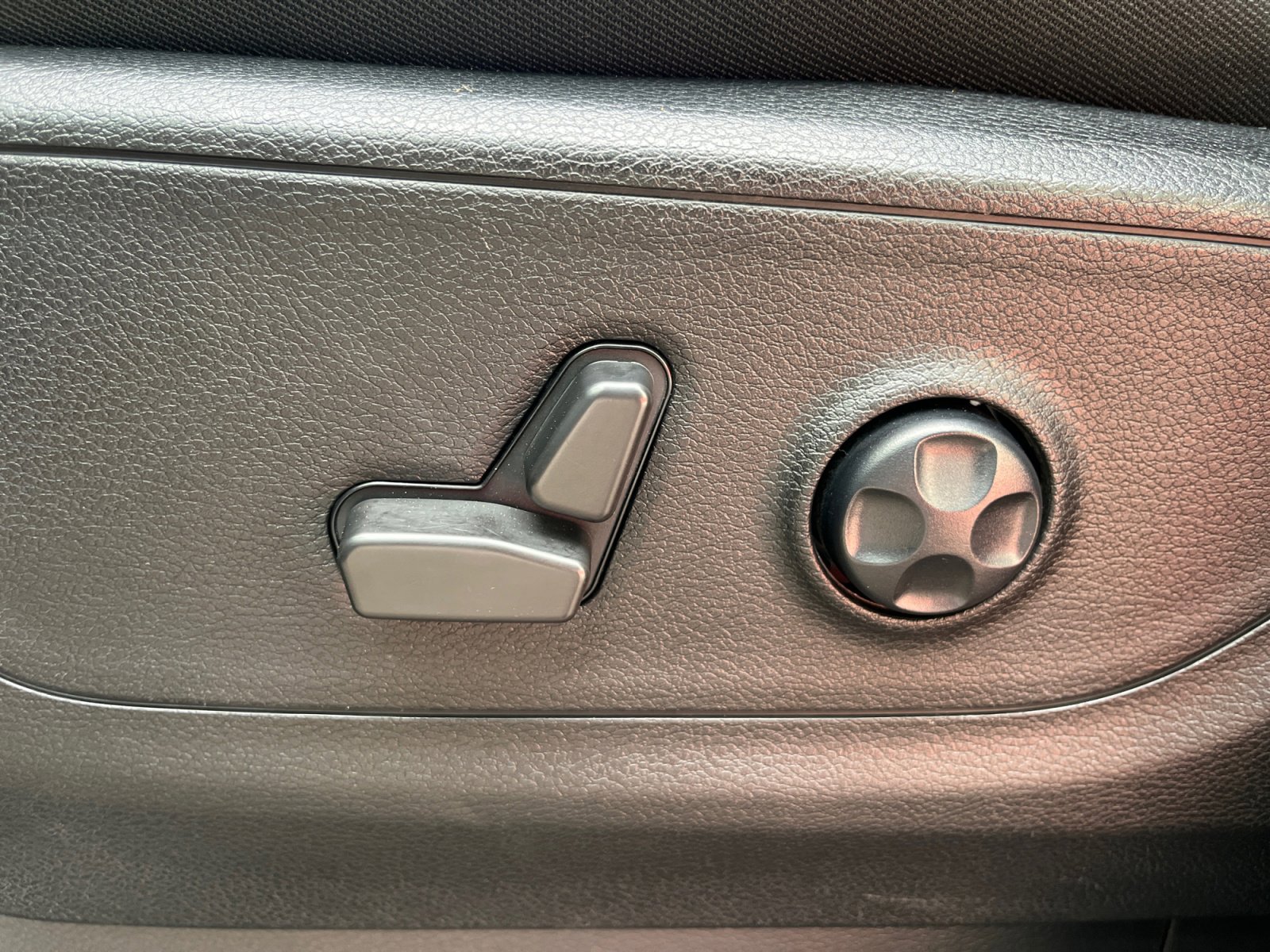 Used 2021 RAM 1500 Big Horn image 13