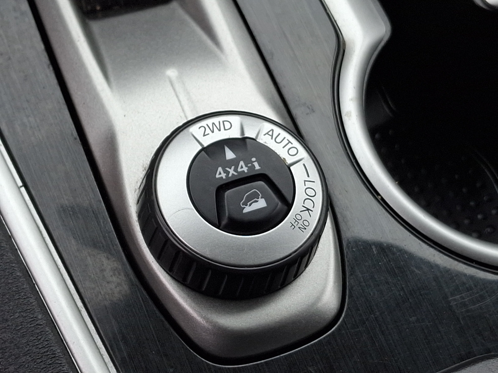 Used 2019 Nissan Pathfinder S AWD/4WD image 25