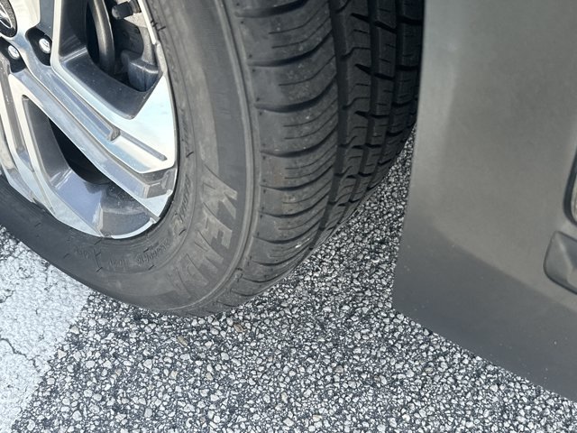 Certified 2023 Hyundai Santa Fe SEL AWD/4WD image 11