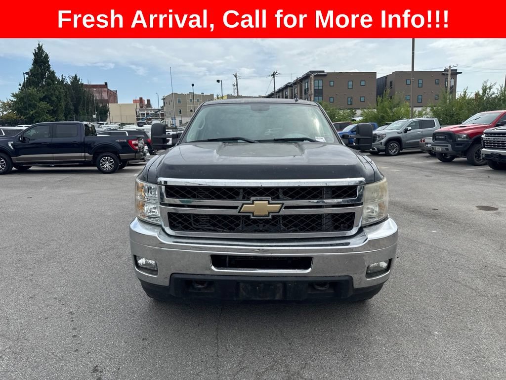 Used 2011 Chevrolet Silverado 2500 LTZ w/ LTZ Plus Package AWD/4WD image 2