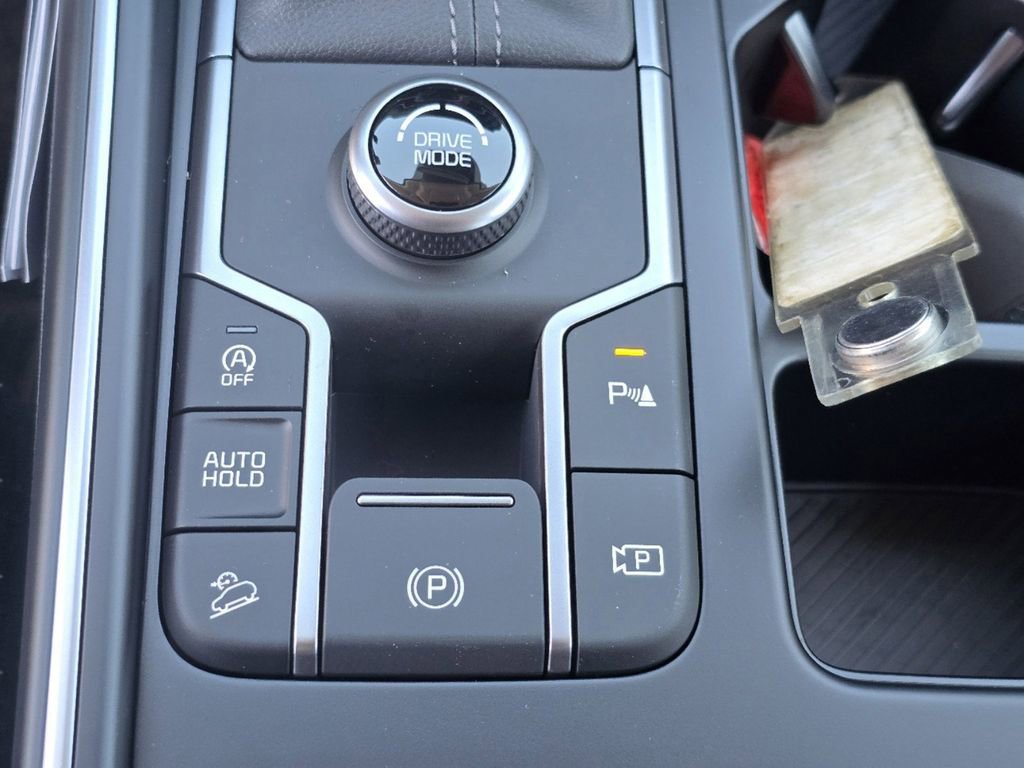 Certified 2025 Kia Sorento S w/ Panoramic Sunroof Package image 29