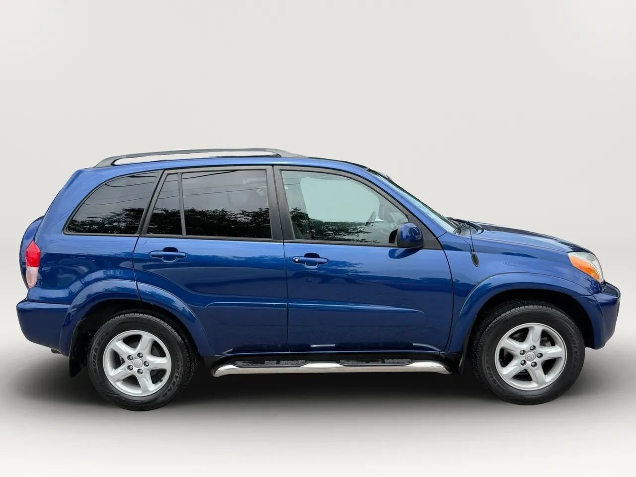 Used 2002 Toyota RAV4 4WD image 2