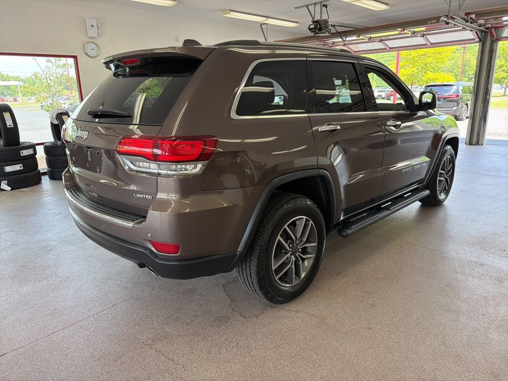 Used 2020 Jeep Grand Cherokee Limited AWD/4WD image 28