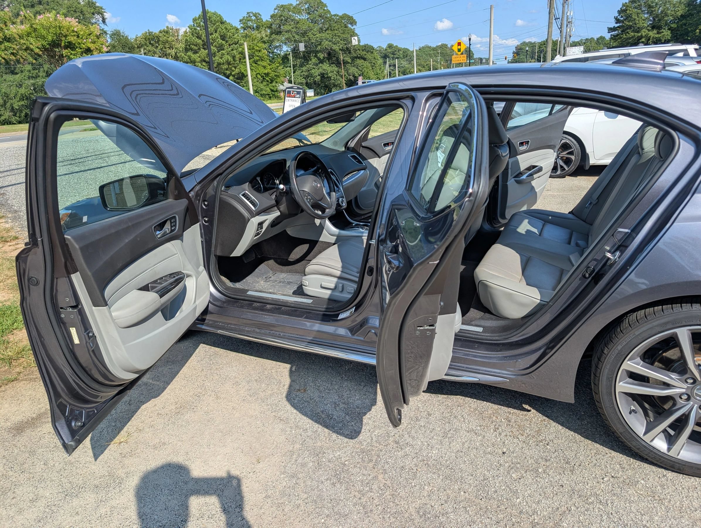 Used 2019 Acura TLX w/ Technology Package FWD image 14