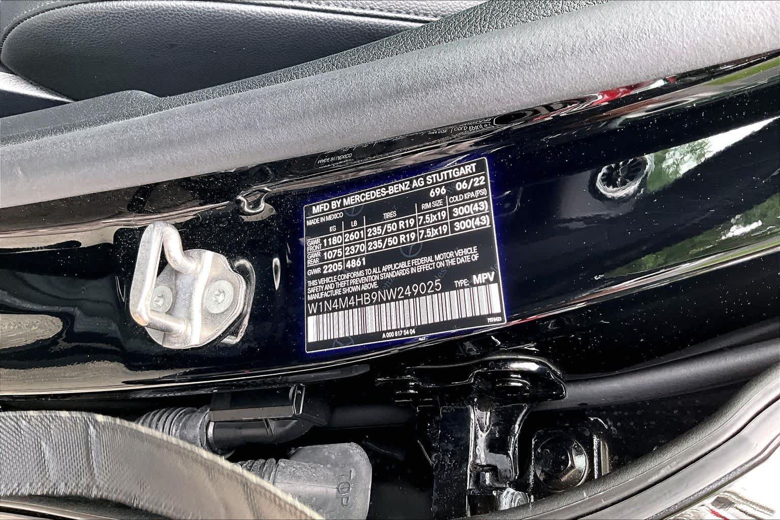 Certified 2022 Mercedes-Benz GLB 250 4MATIC image 30
