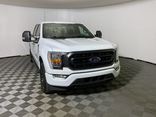 Used 2022 Ford F150 XLT w/ Equipment Group 302A High AWD/4WD image 3