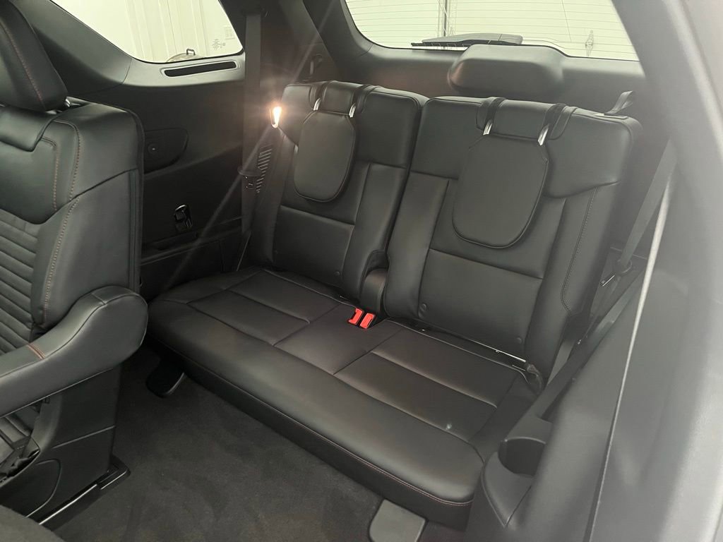 New 2026 Ford Explorer ST-Line w/ ST-Line Street Pack image 34