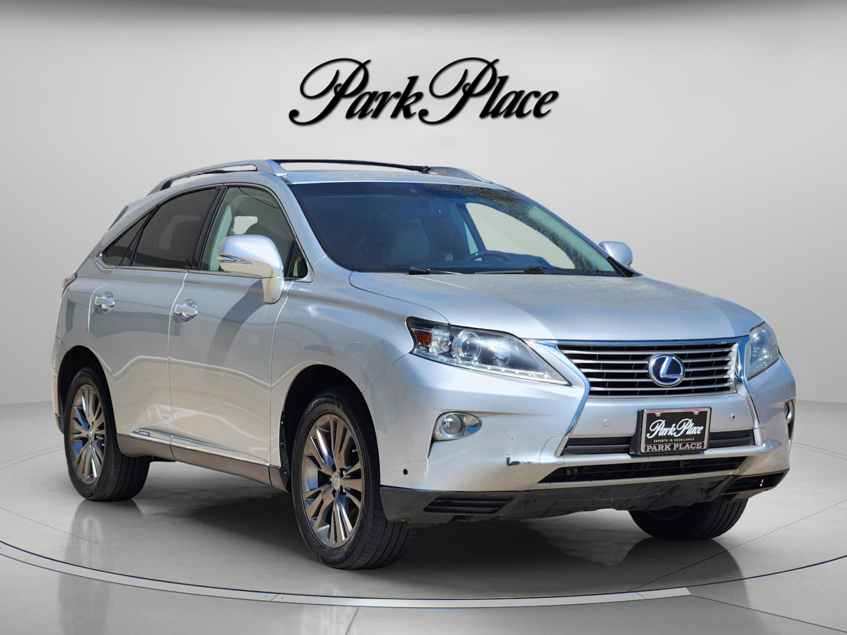 Used 2013 Lexus RX 450h AWD w/ Navigation Pkg image 4