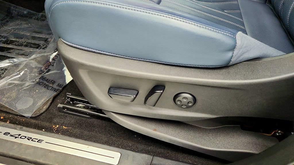 Used 2023 Nissan Ariya image 12