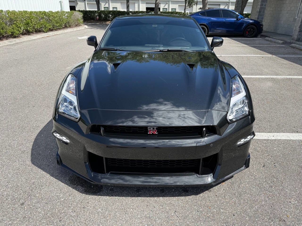 Used 2024 Nissan GT-R Premium w/ Floor Mat Package AWD/4WD image 11
