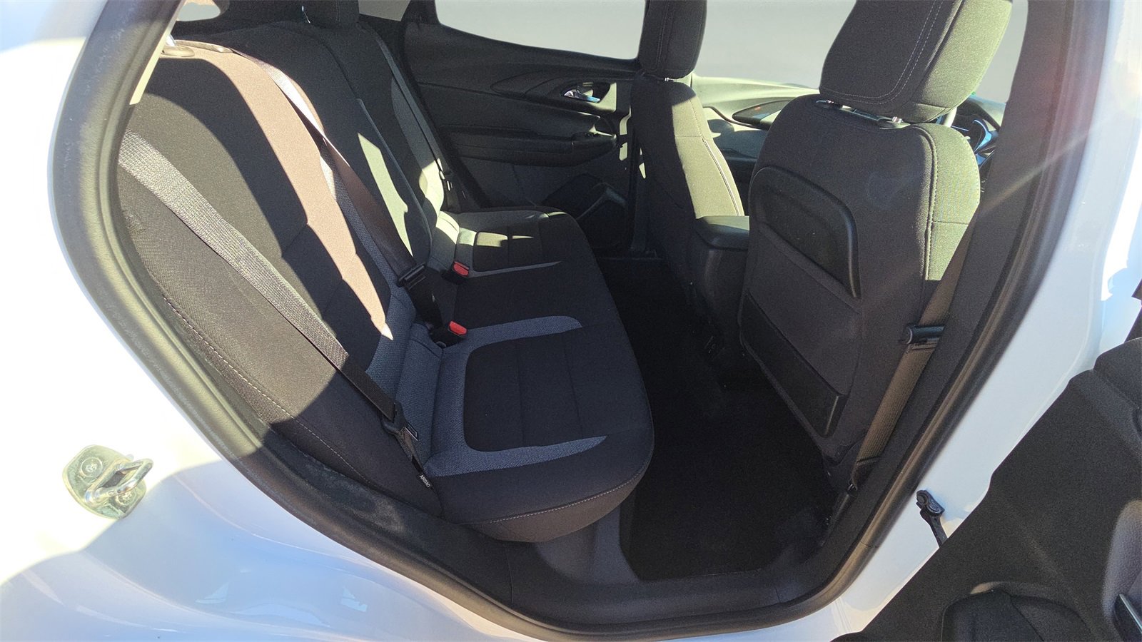 Used 2022 Chevrolet TrailBlazer LT w/ Convenience Package image 17