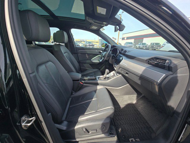 Used 2021 Audi Q3 2.0T Premium Plus w/ Premium Plus Package image 12