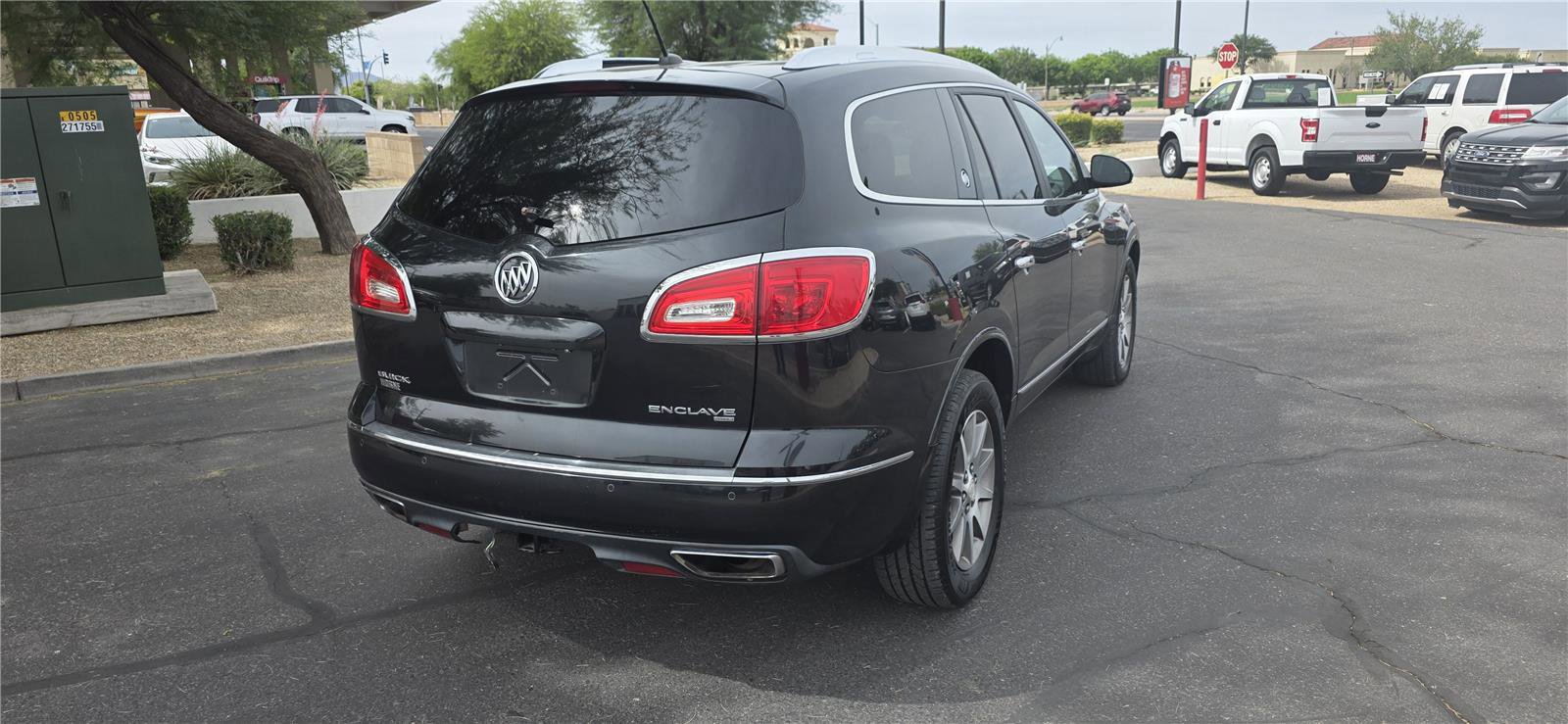 Used 2014 Buick Enclave Leather AWD/4WD image 4