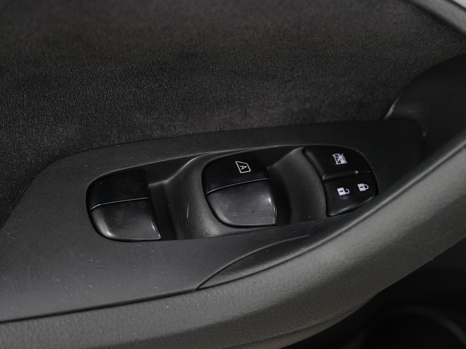 Used 2013 Nissan Altima 2.5 SV FWD image 19